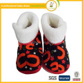 2015 nuevo desigh venta al por mayor lindo de piel de oveja babyboots para niño